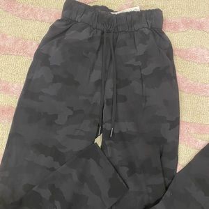 lululemon camo joggers